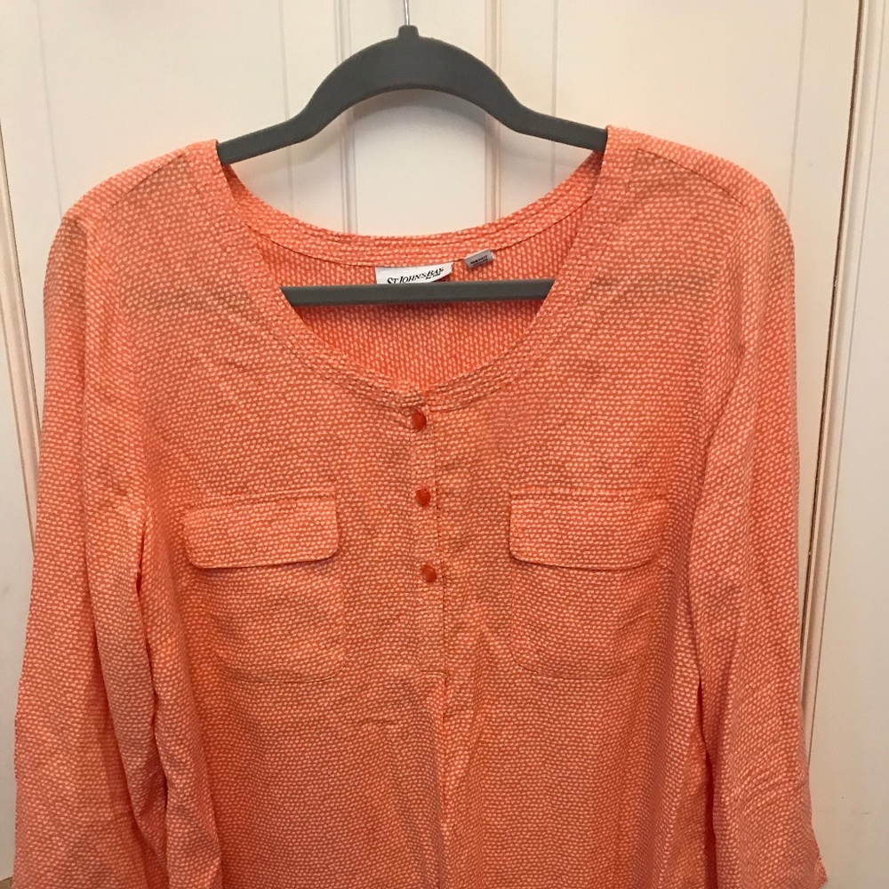 St. John's Bay women's blouse size M. Excellent!!